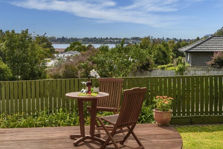 Photo of property in 6 Poike Road, Hairini, Tauranga, 3112