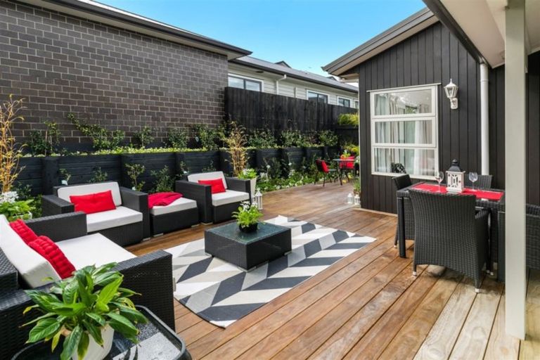 Photo of property in 7 Waiarohia Place, Hobsonville, Auckland, 0616