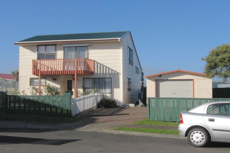 Photo of property in 33 Clipper Street, Titahi Bay, Porirua, 5022