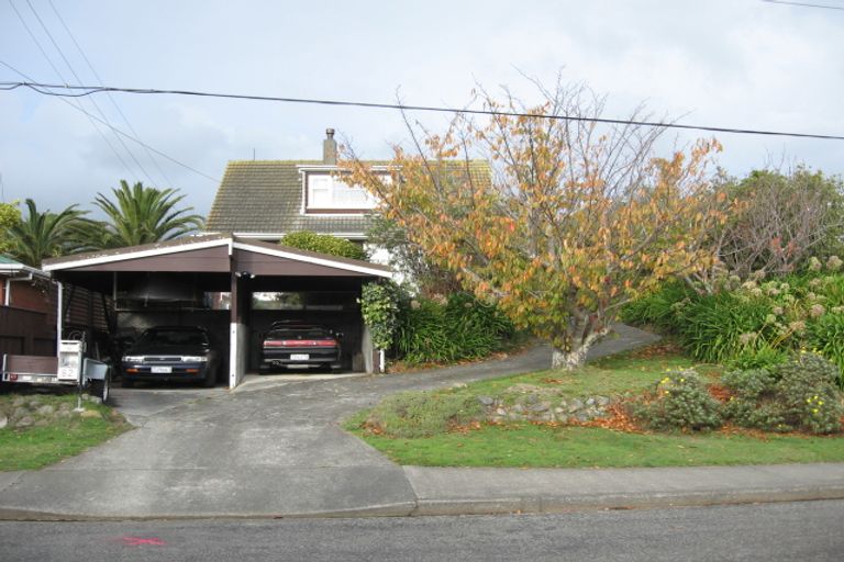 Photo of property in 82 Kiwi Road, Raumati Beach, Paraparaumu, 5032