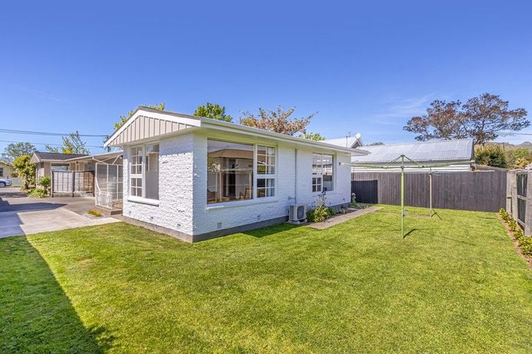 Photo of property in 2/42 Prossers Road, Saint Martins, Christchurch, 8022