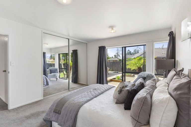 Photo of property in 22 Davington Way, Burswood, Auckland, 2013