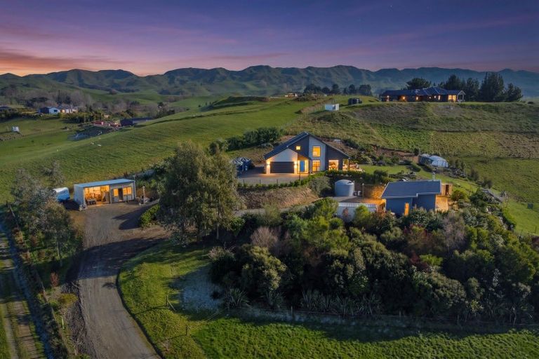Photo of property in 8 Country Lane, Waipawa, 4210