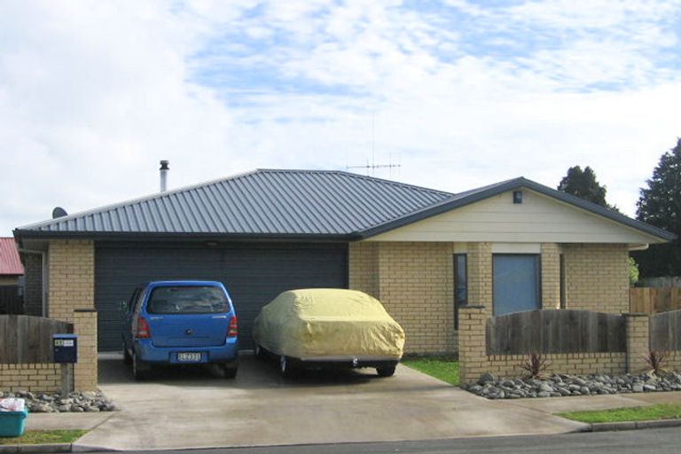 Photo of property in 45 Catalina Drive, Melville, Hamilton, 3206