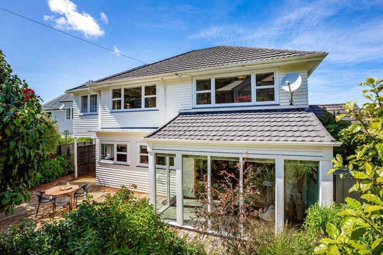 Photo of property in 8 Jalna Avenue, Khandallah, Wellington, 6035