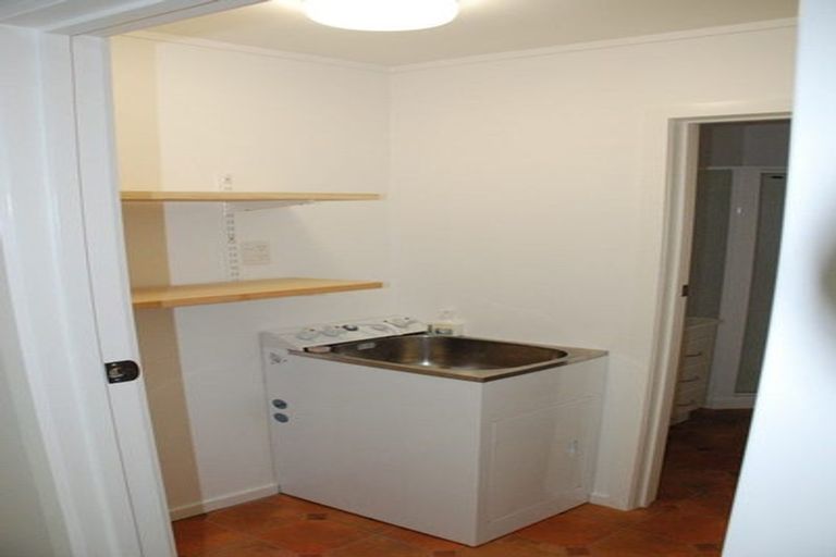 Photo of property in 5 Maldive Street, Khandallah, Wellington, 6035