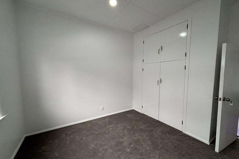 Photo of property in 222 Bridge Street, Eltham, 4322