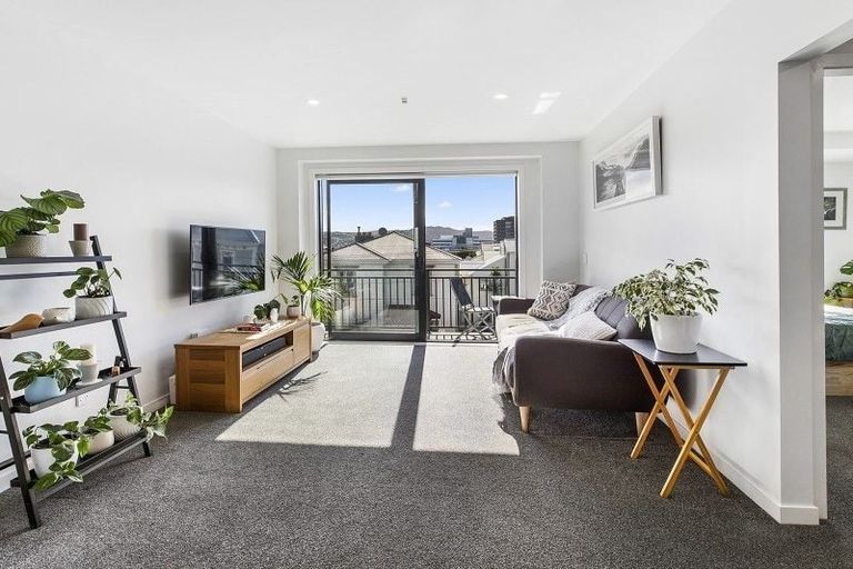 Photo of property in 5/16b Constable Street, Newtown, Wellington, 6021