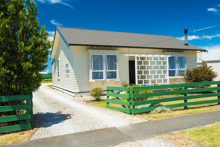 Photo of property in 152 Onslow Road, Patutahi, Gisborne, 4072