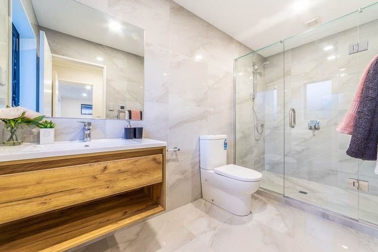 Photo of property in 11 Thomas Rielly Avenue, Hobsonville, Auckland, 0616