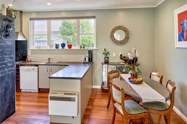 Photo of property in 26 Buckley Street, Alicetown, Lower Hutt, 5010