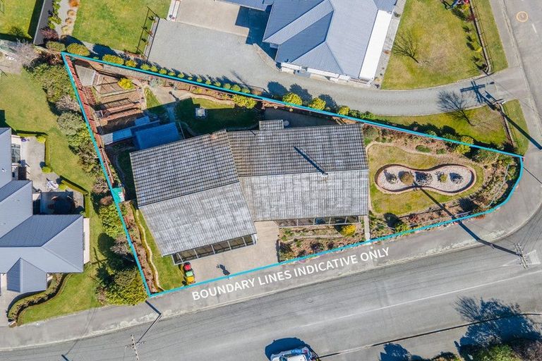 Photo of property in 2 Flatman Crescent, Geraldine, 7930