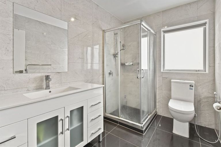 Photo of property in 45b Russell Road, Manurewa, Auckland, 2102