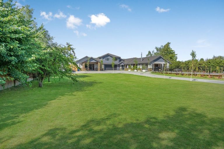 Photo of property in 81 Reading Street, Greytown, 5712