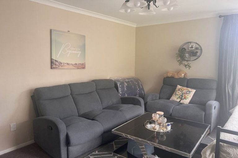 Photo of property in 1 Prebble Grove, Naenae, Lower Hutt, 5011