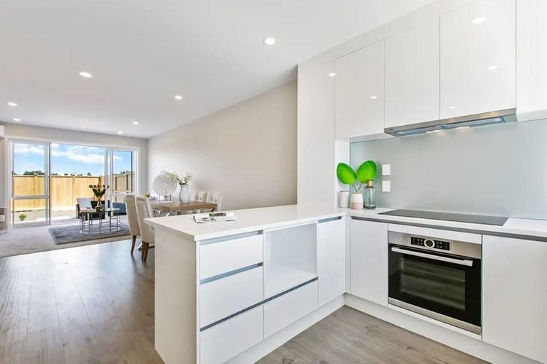 Photo of property in 221 Jack Lachlan Drive, Beachlands, Auckland, 2018