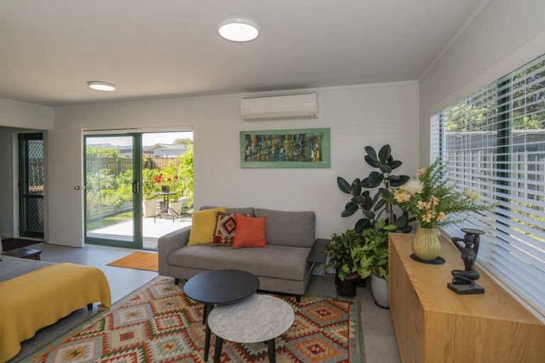 Photo of property in 17 White Street, Whitianga, 3510