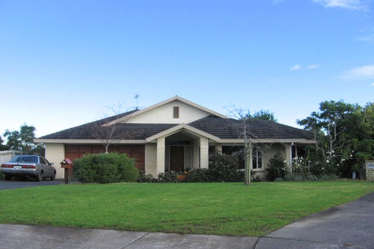 Photo of property in 10 Carniew Place, Dannemora, Auckland, 2016