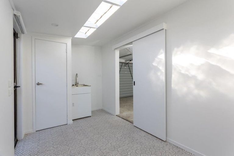 Photo of property in 6a Beach Road, Orewa, 0931