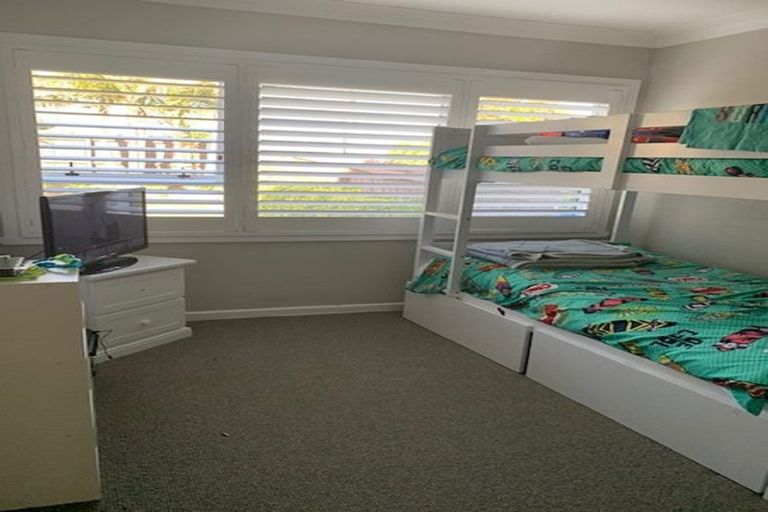 Photo of property in 2/28 Bleakhouse Road, Howick, Auckland, 2014