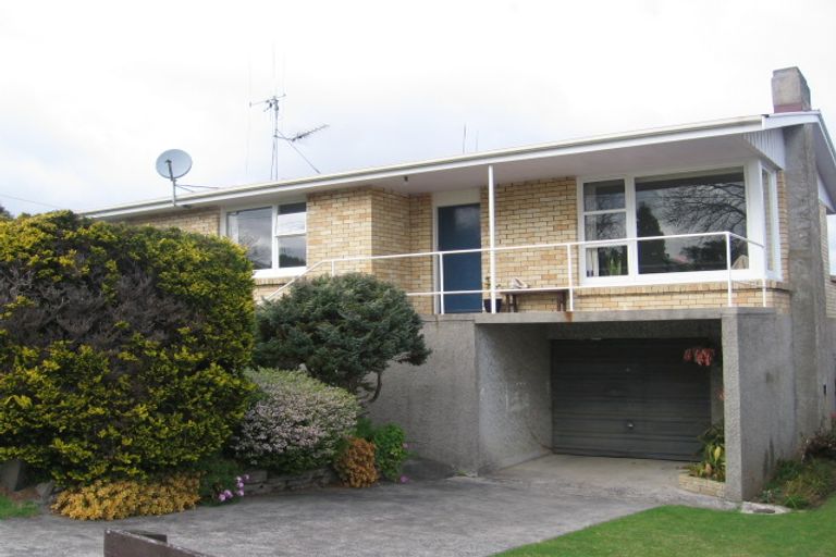 Photo of property in 208 Ngatai Road, Otumoetai, Tauranga, 3110