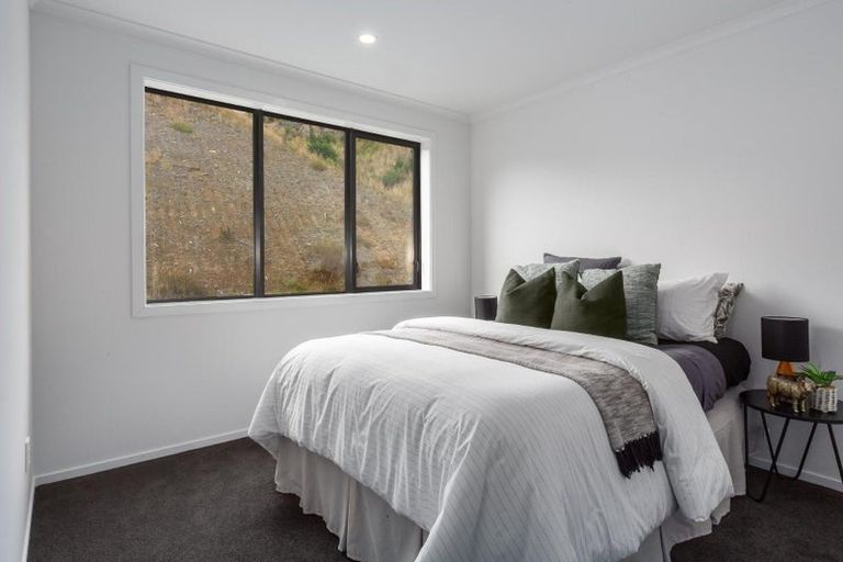 Photo of property in 18 Oakum Road, Whitby, Porirua, 5024