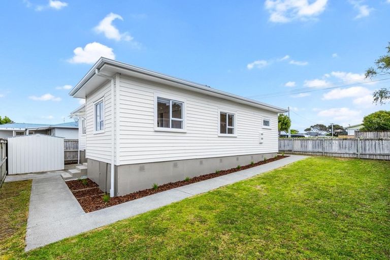 Photo of property in 797a Te Atatu Road, Te Atatu Peninsula, Auckland, 0610