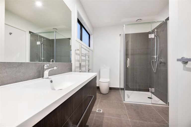 Photo of property in 12a Tikati Rise, Long Bay, Auckland, 0630