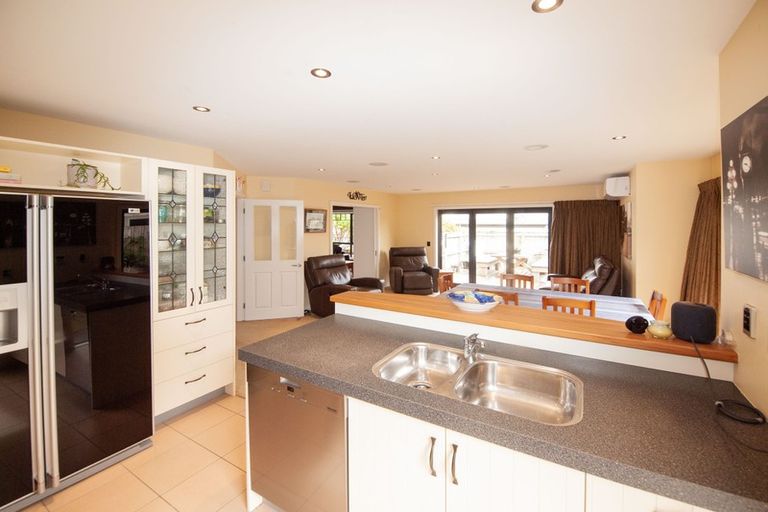 Photo of property in 134 Cortina Avenue, Johnsonville, Wellington, 6037