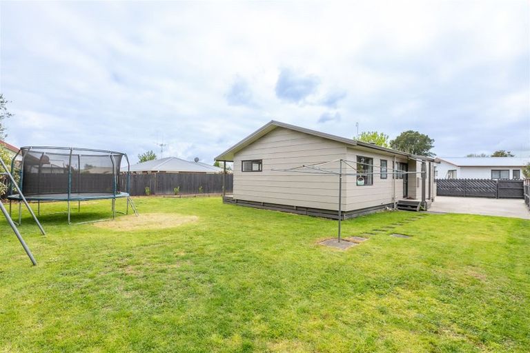 Photo of property in 9 Flemington Place, Nawton, Hamilton, 3200