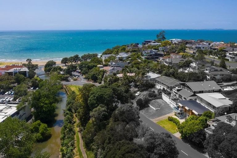 Photo of property in 1/14 Beechwood Road, Rothesay Bay, Auckland, 0630