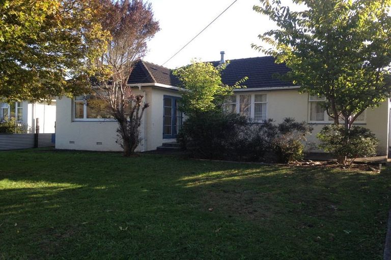 Photo of property in 33 Routley Crescent, Elderslea, Upper Hutt, 5018