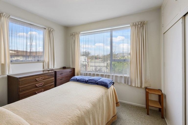 Photo of property in 1/20 Omega Place, Casebrook, Christchurch, 8051