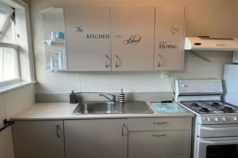 Photo of property in Aroha Apartments, 222 The Terrace, Wellington Central, Wellington, 6011