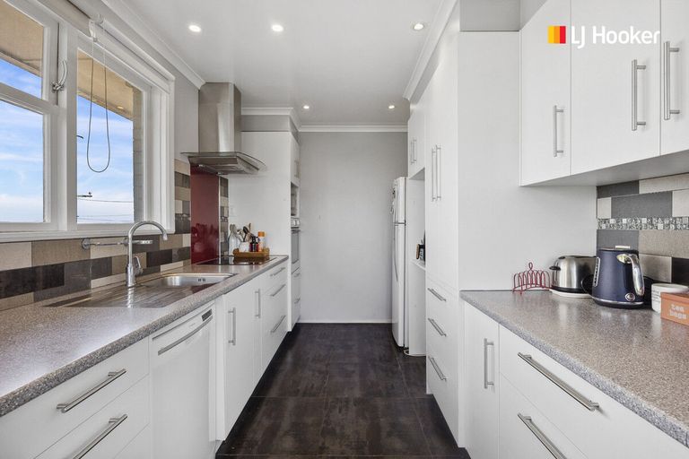 Photo of property in 4 Hanlon Street, Halfway Bush, Dunedin, 9010