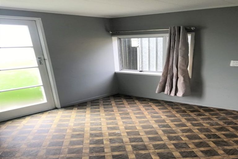 Photo of property in 2/140 Metcalfe Road, Ranui, Auckland, 0612