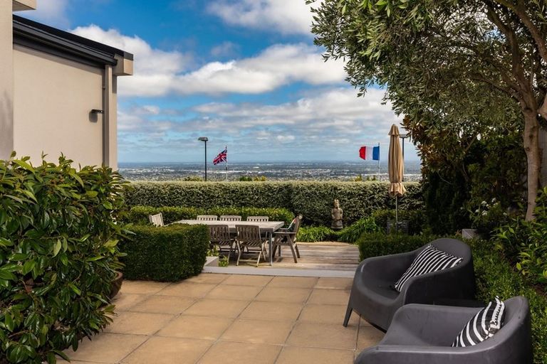 Photo of property in 6 Millway Place, Huntsbury, Christchurch, 8022