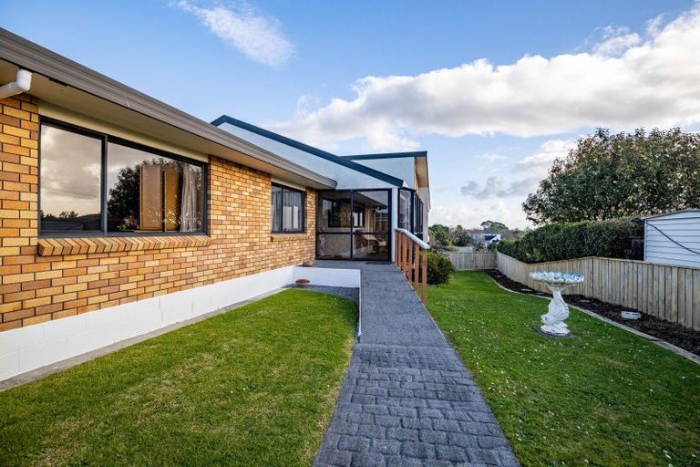 Photo of property in 9c Del Mar Place, Merrilands, New Plymouth, 4312