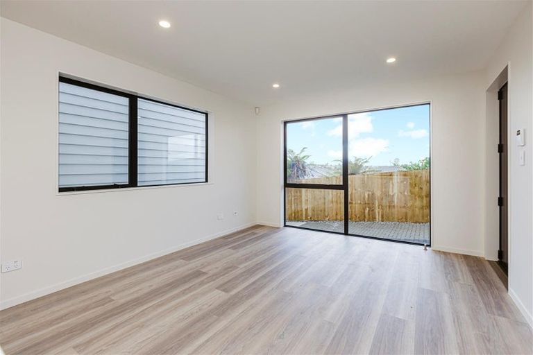 Photo of property in 43e Nelson Street, Howick, Auckland, 2014