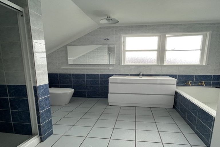 Photo of property in 274 Lake Road, Hauraki, Auckland, 0622