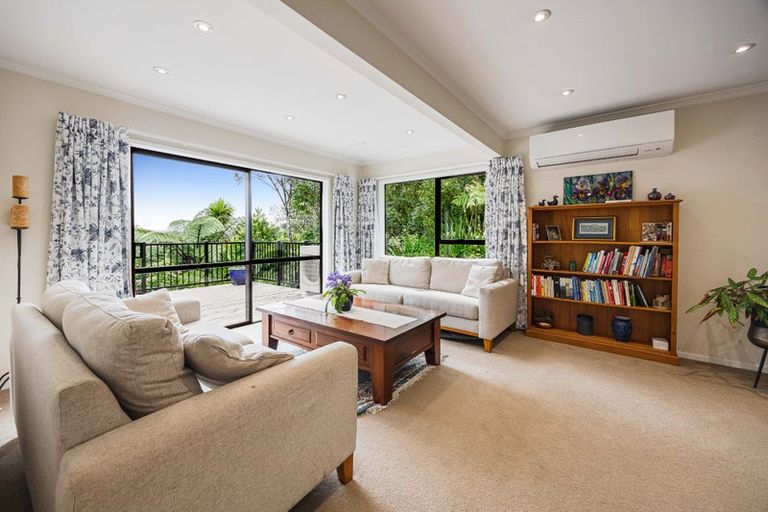 Photo of property in 72 Crows Road, Swanson, Auckland, 0614