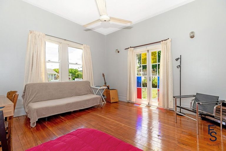 Photo of property in 9 Argyll Street, Mangapapa, Gisborne, 4010