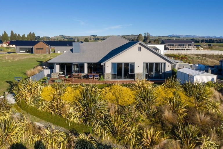 Photo of property in 12 Tawera Place, Te Anau, 9679