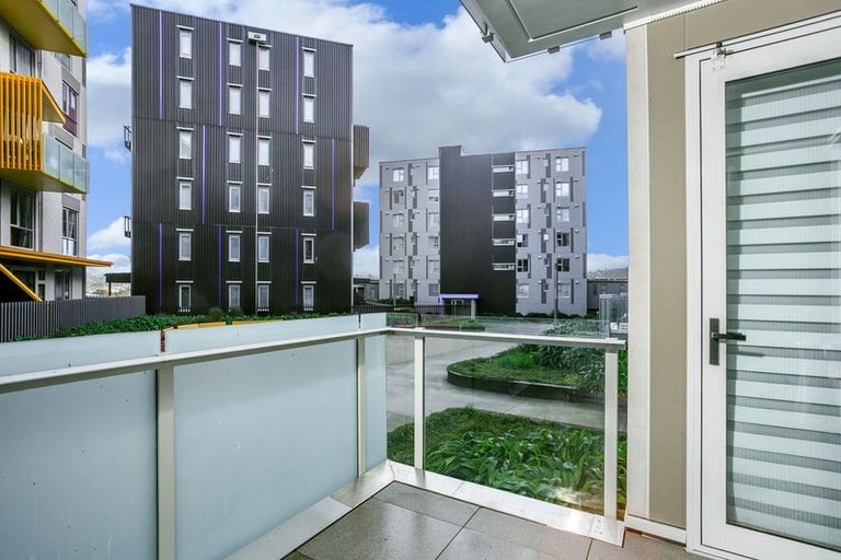 Photo of property in 604/27 Don Mckinnon Drive, Albany, Auckland, 0632