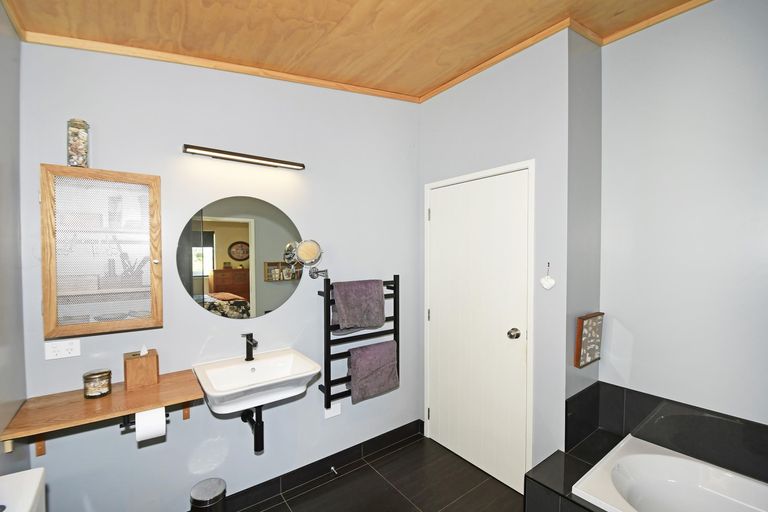 Photo of property in 5 Lupis Way, Kaiwaka, 0573