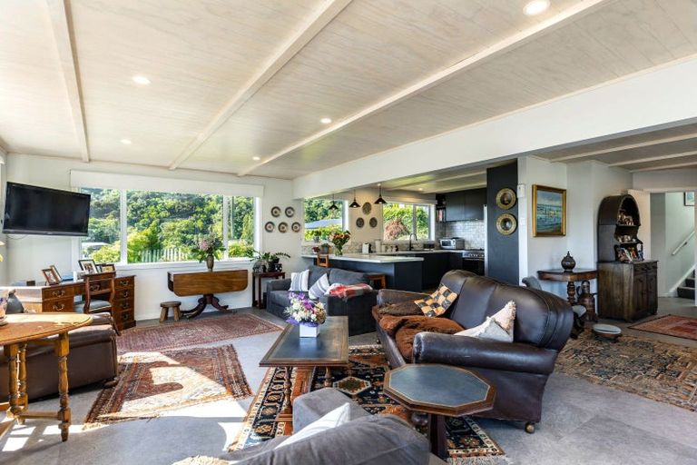 Photo of property in 3 Russell Street, Picton, 7220