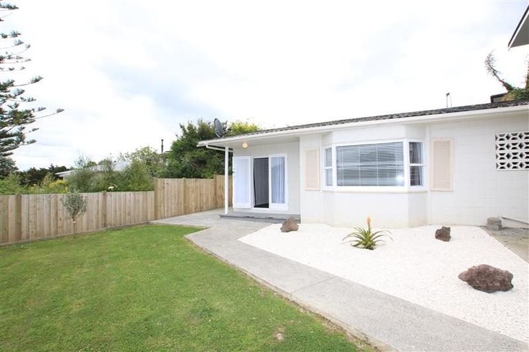 Photo of property in 78 Hillcrest Avenue, Hillcrest, Auckland, 0627