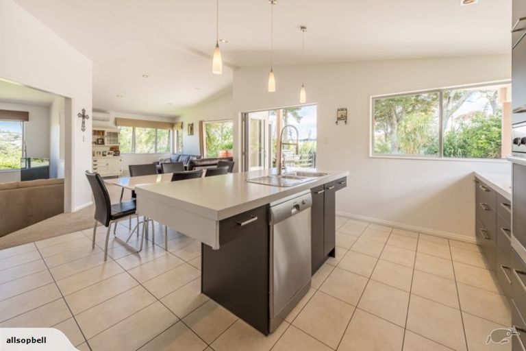 Photo of property in 49 Freshfields Road, Waimauku, 0812