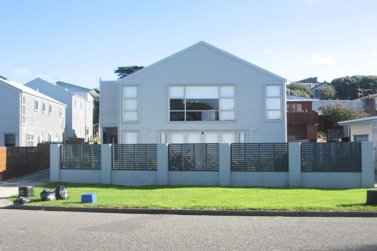 Photo of property in 9a Lambley Road, Titahi Bay, Porirua, 5022