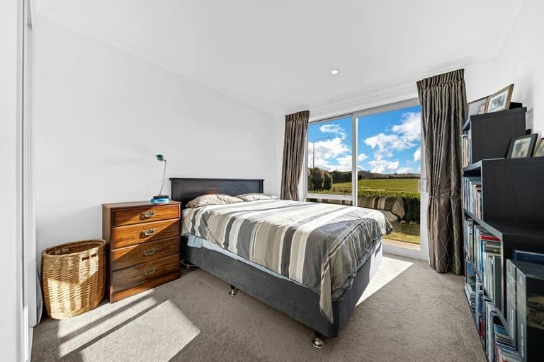 Photo of property in 54 Te Ara Aukati Terrace, Pokeno, 2471